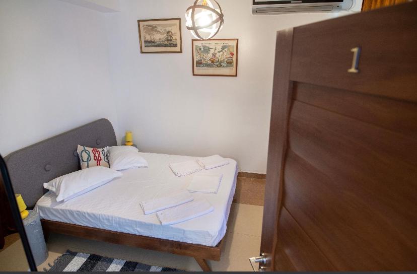 Hotel Vila Jean Bart Mangalia Zewnętrze zdjęcie