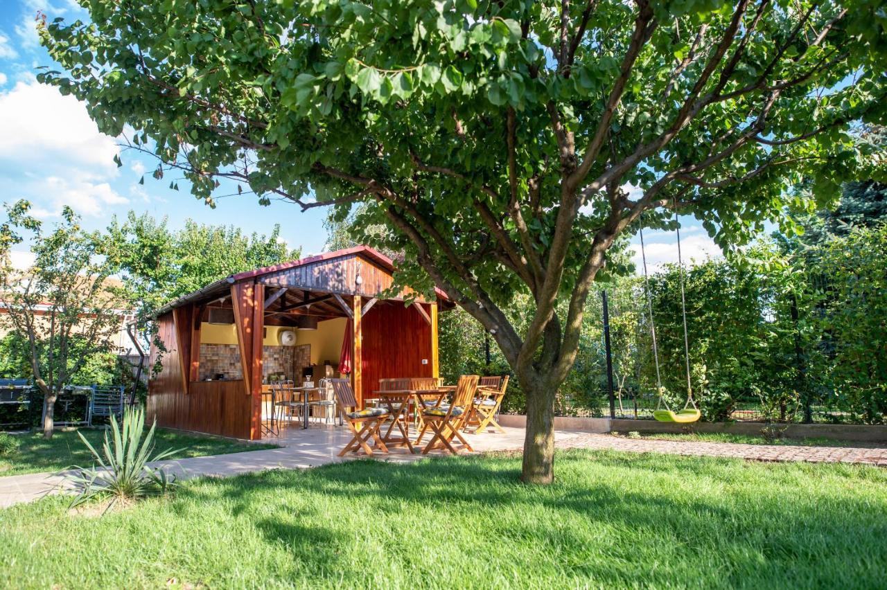Hotel Vila Jean Bart Mangalia Zewnętrze zdjęcie